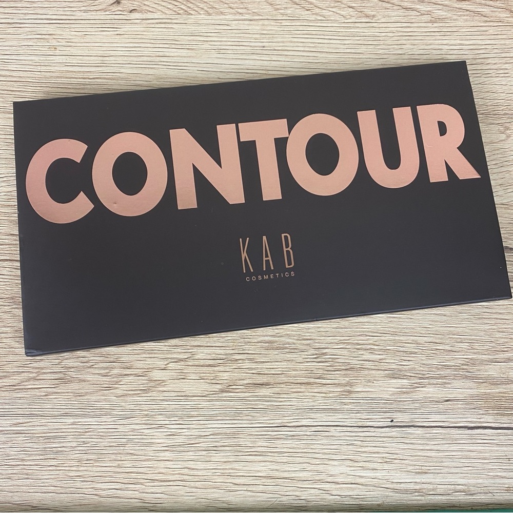 KAB COSMETICS | Countour II Palette NWT
